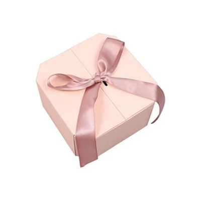Caja de regalo pequeña de cumpleaños